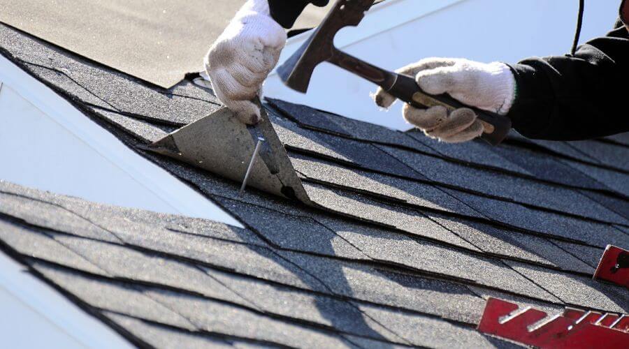 Professional gutter cleaning in Staten Island, NY